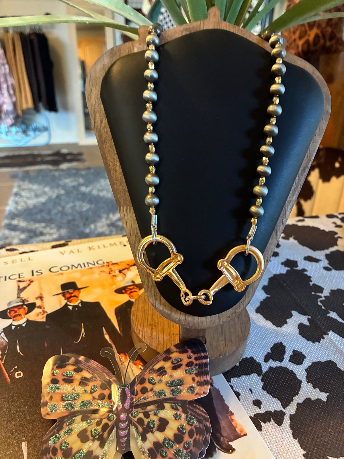 Gold Buckle Bit & pearls Necklace