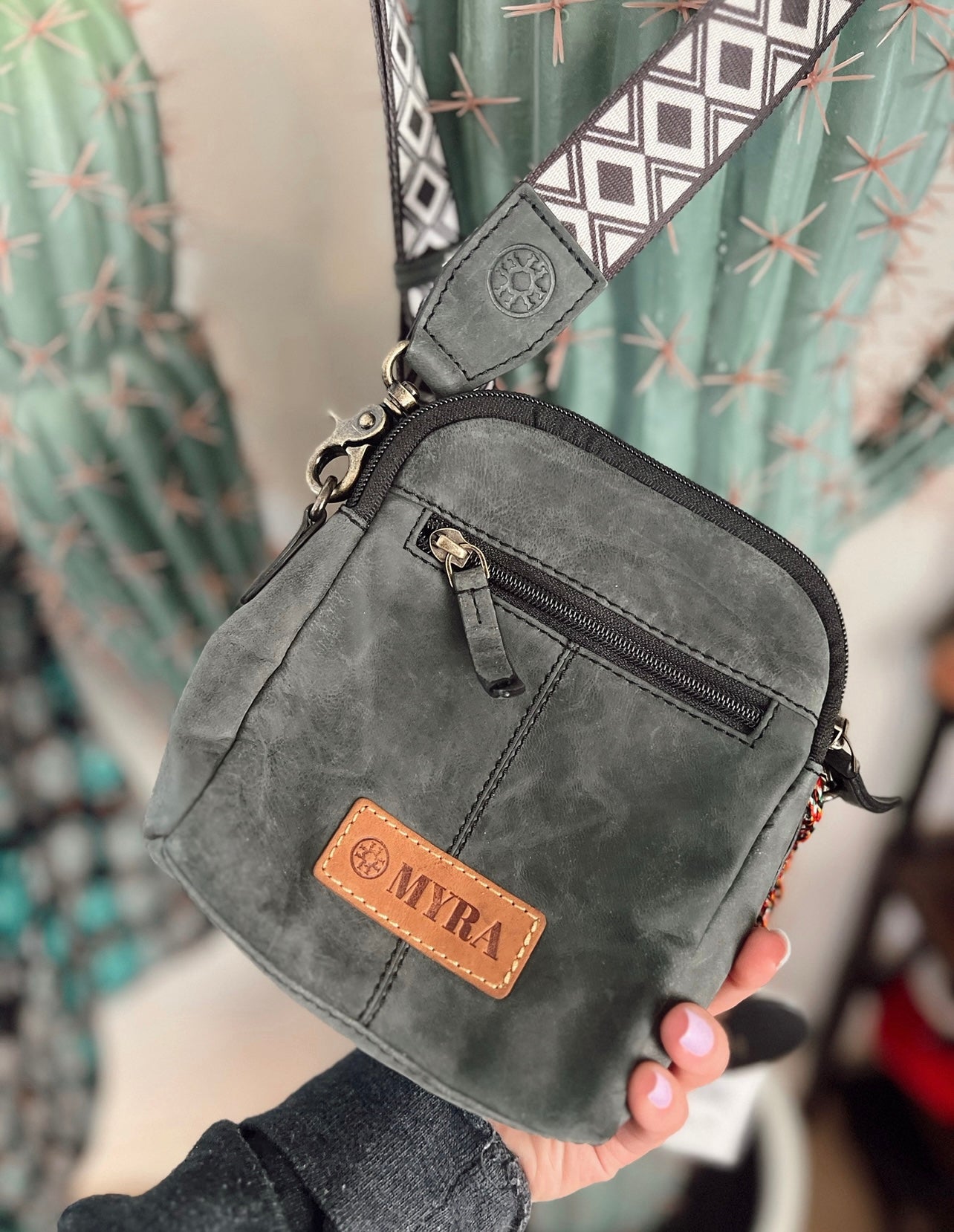 *HANDBAG RAFFLE