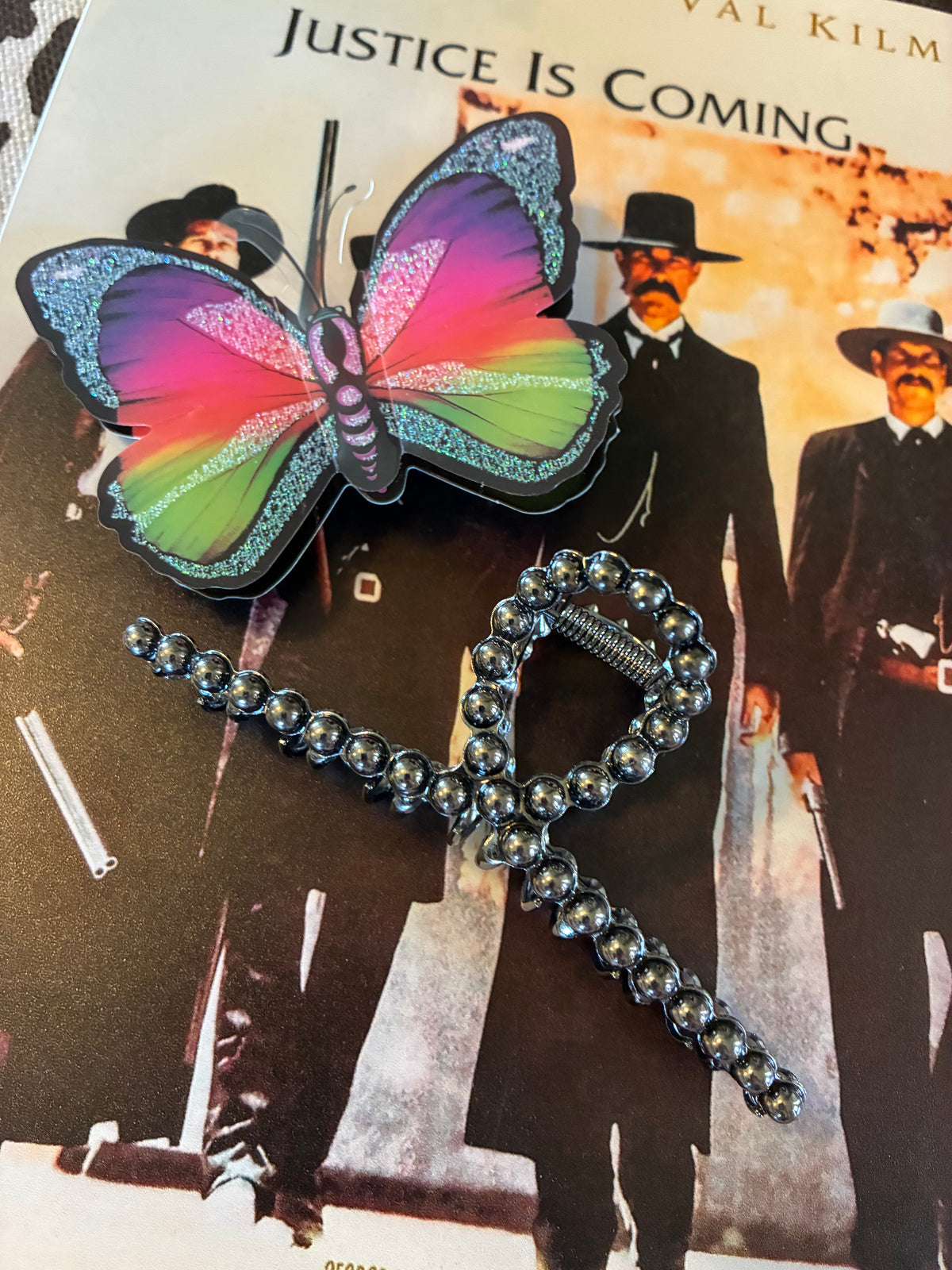 Faux navajo Pearl Hair Clip