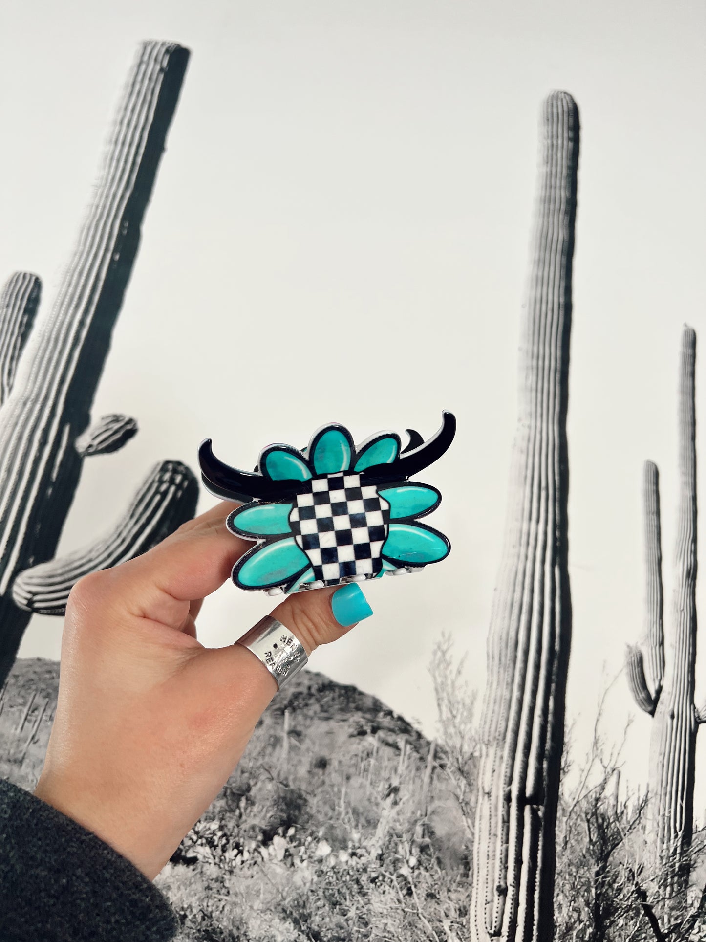 Checkered Bull Skull Claw Clip