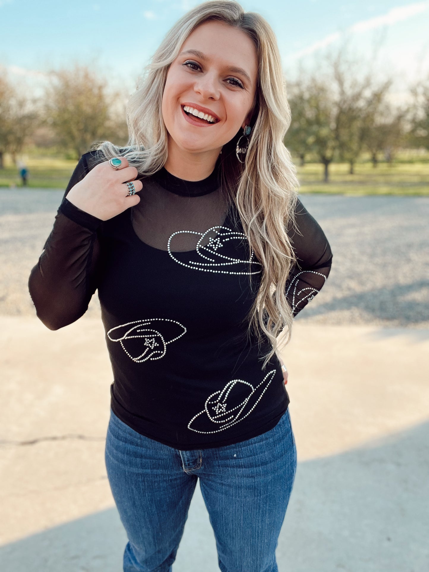 Miss Reno long sleeve mesh top