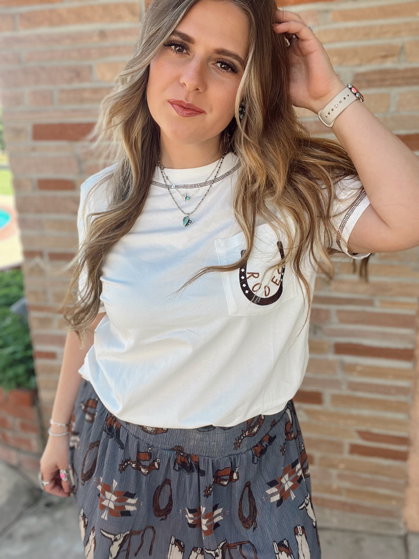 Rodeo Horseshoe Embroidered Patch Pocket TEE
