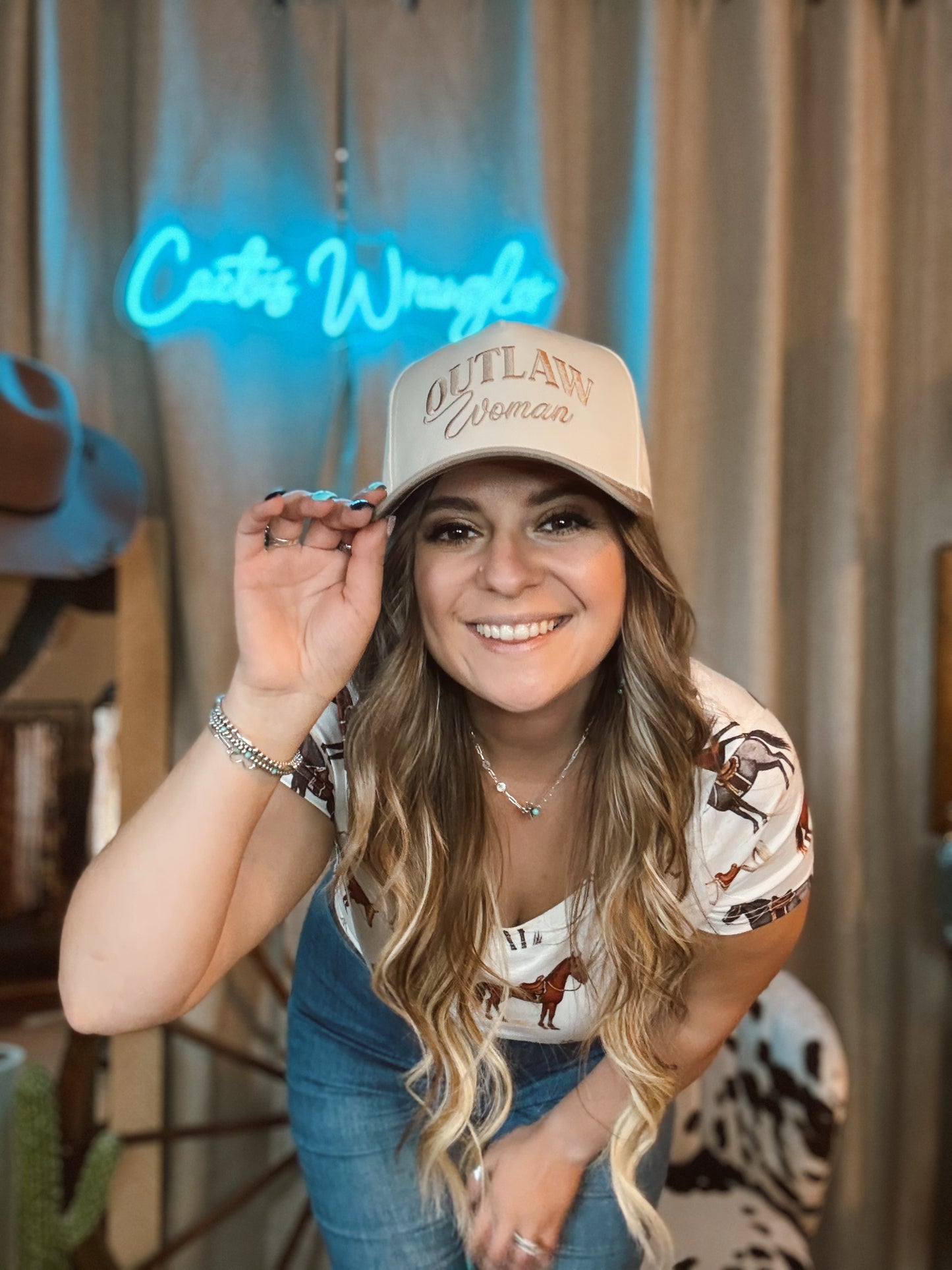 Outlaw Woman Hat