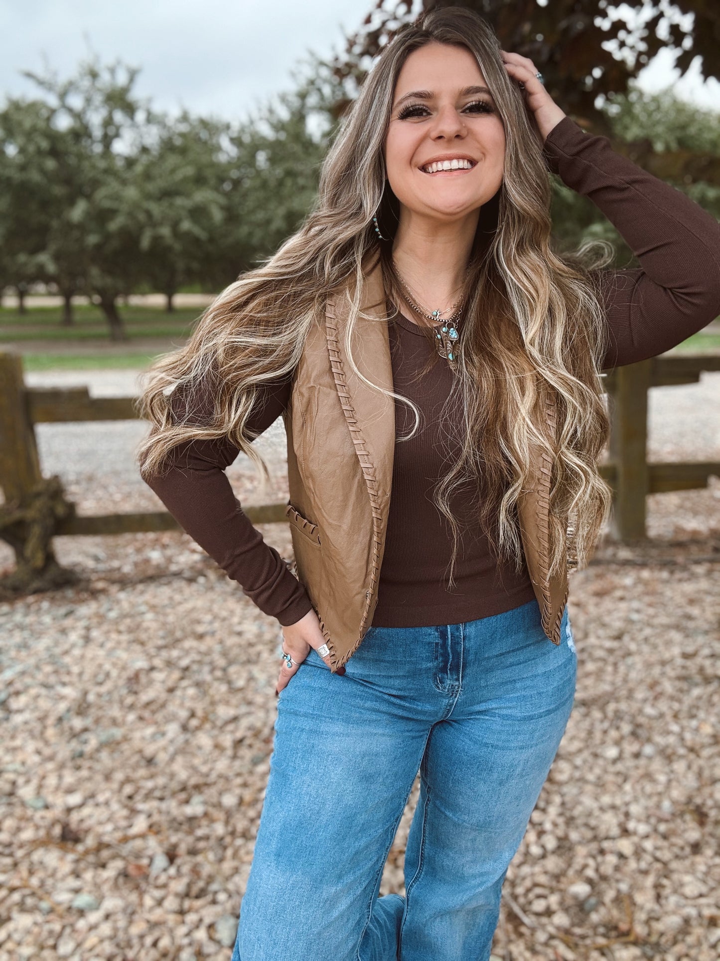 Whiskey Creek Vest *Latte