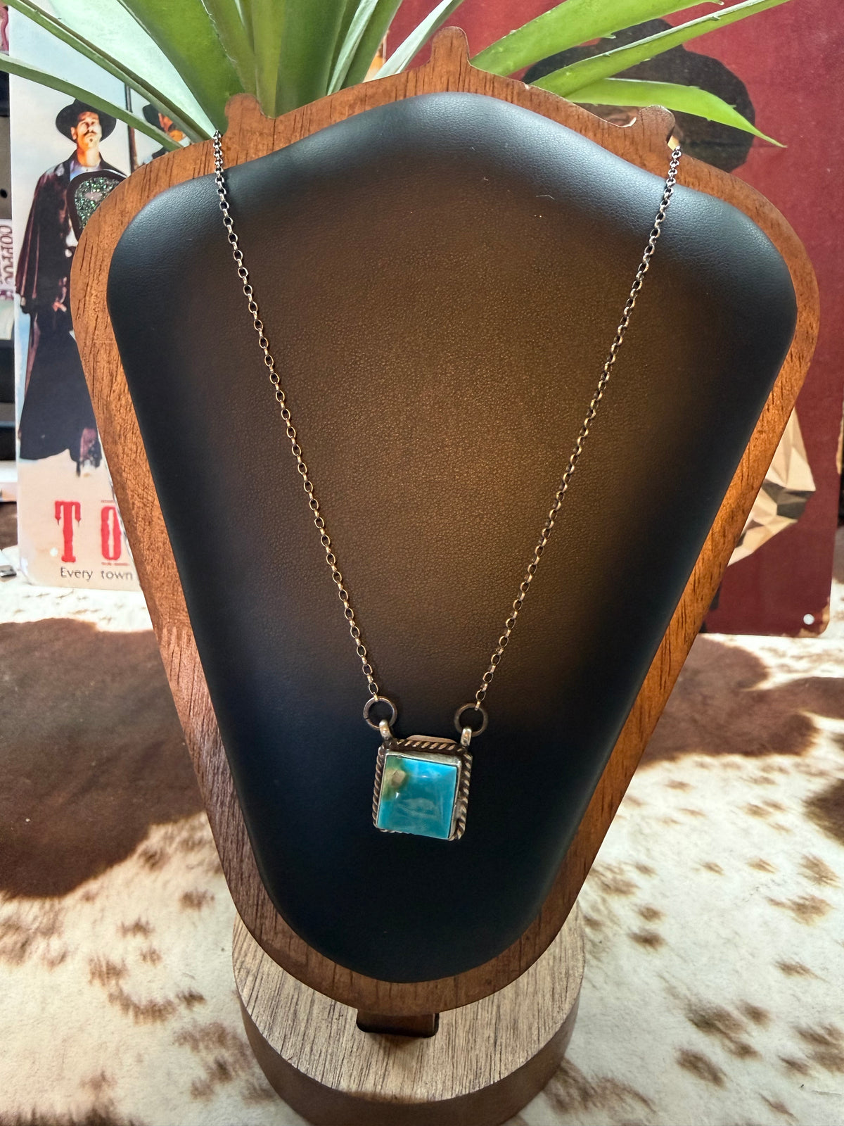 925 sterling silver Johnny Dixon Navajo Kingman necklace