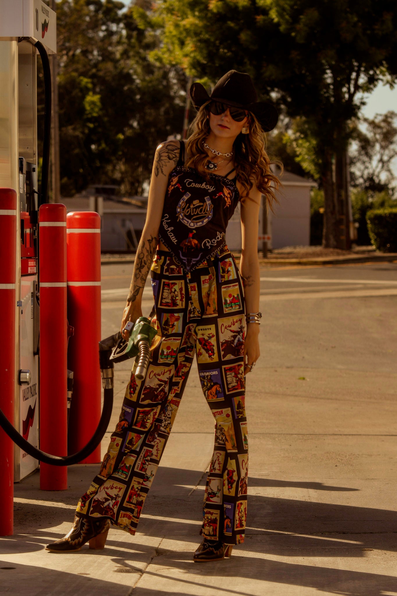 The Cadence off duty crop