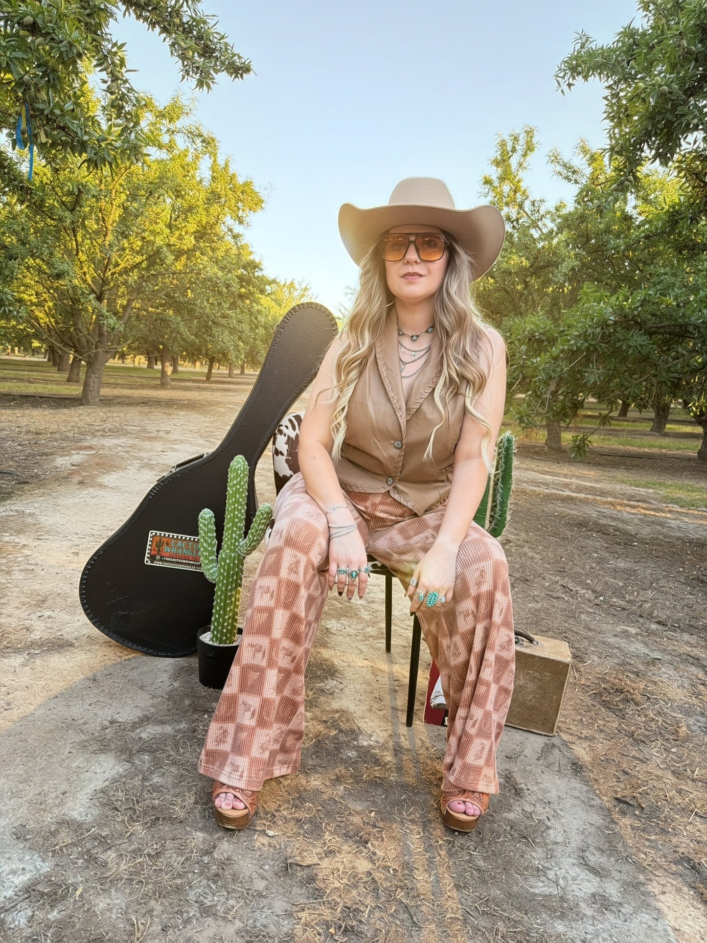 Whiskey Creek Vest *Latte