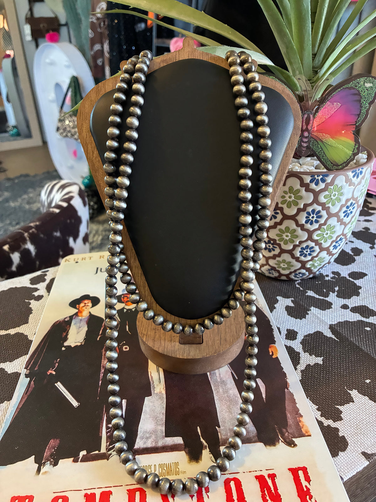 Faux navajo pearl 27" stretch necklace