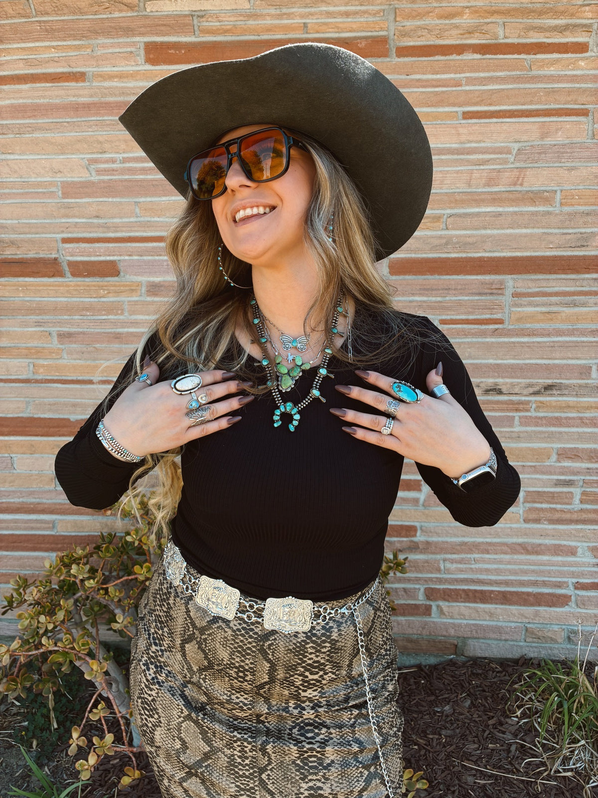 Black Long Sleeve Crew Neck Rib Crop Knit Top