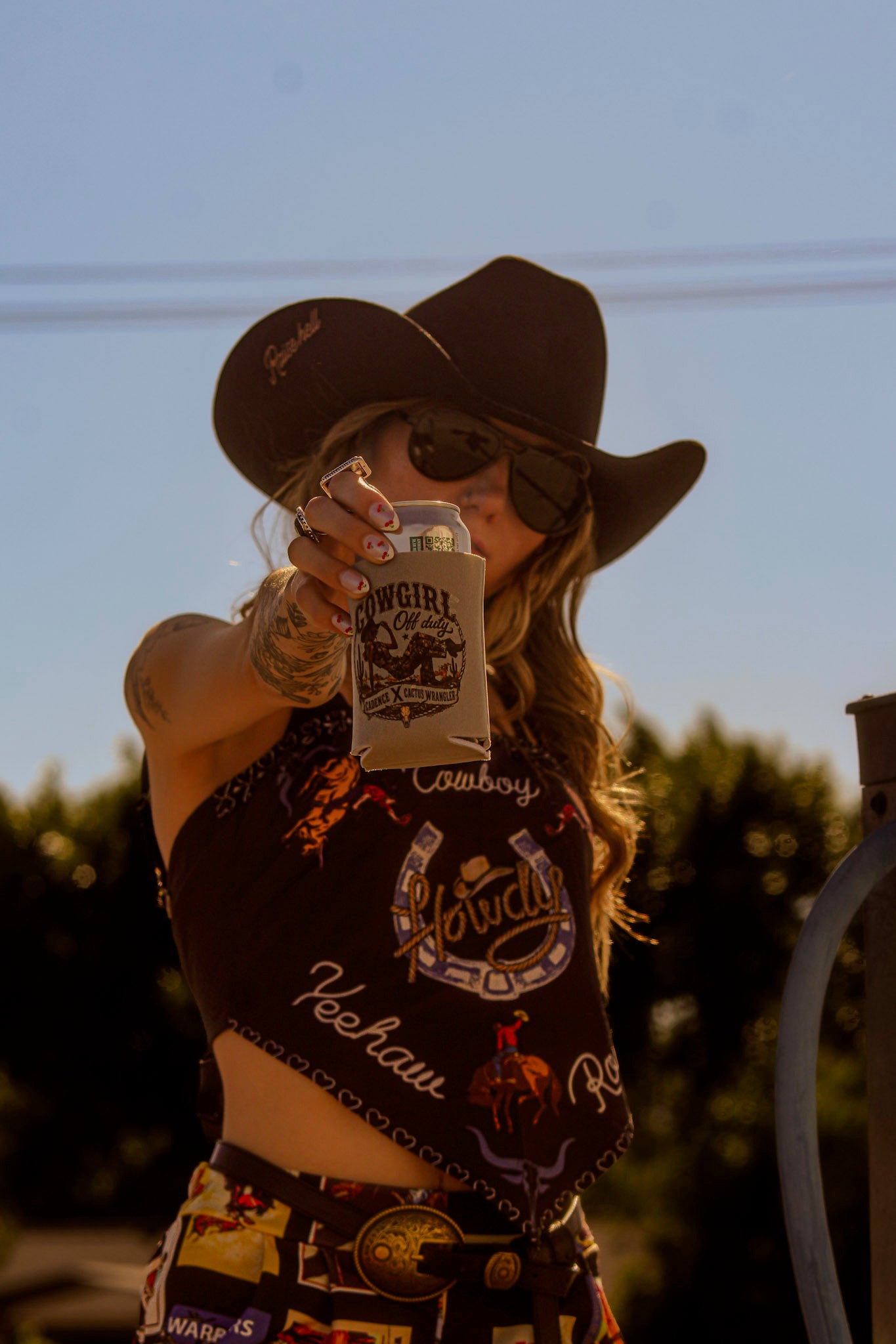 The Cadence off duty crop