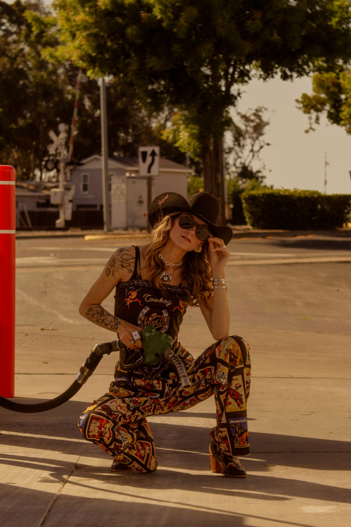 The Cadence off duty crop