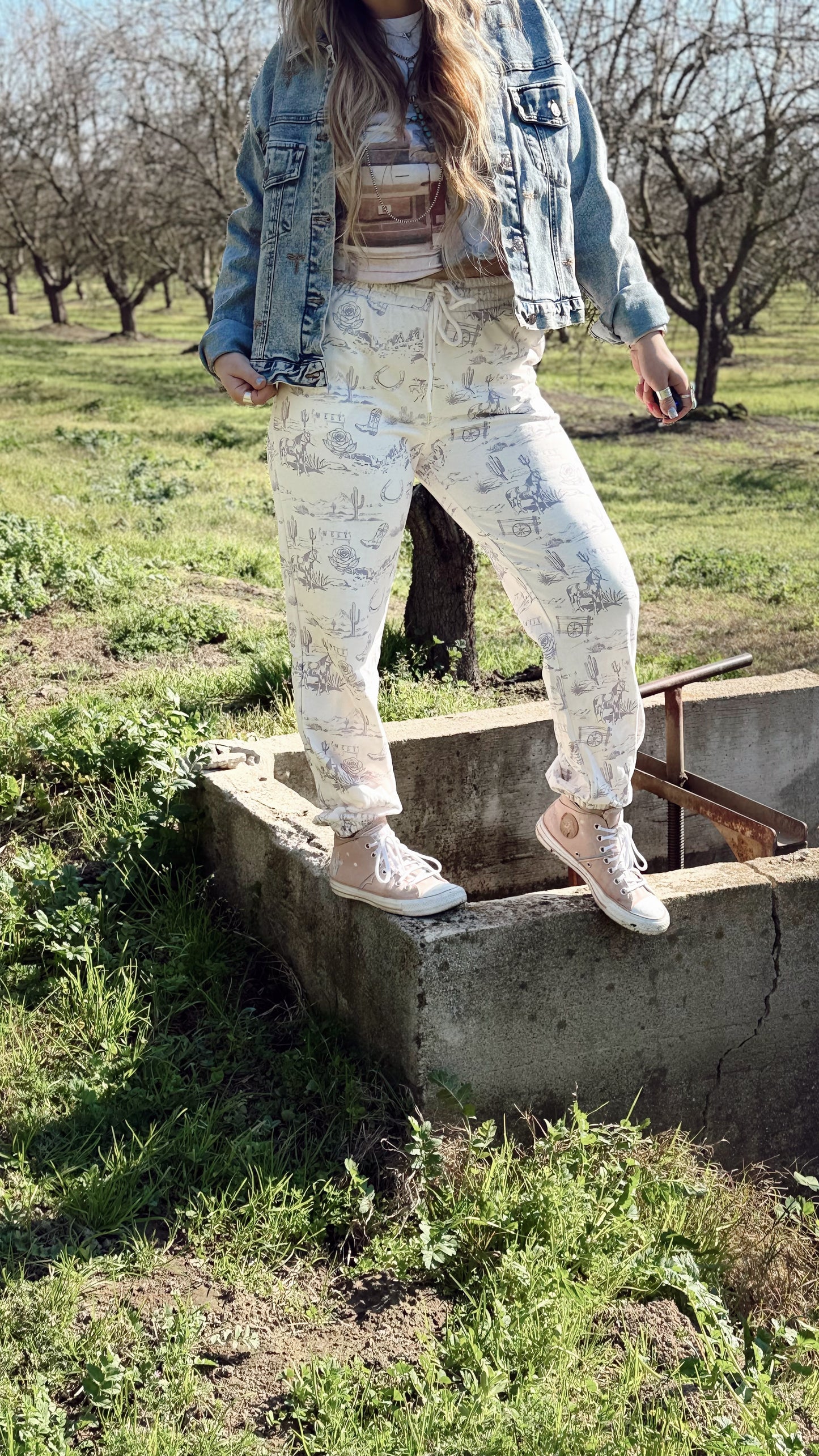 Strait Chillin' Joggers