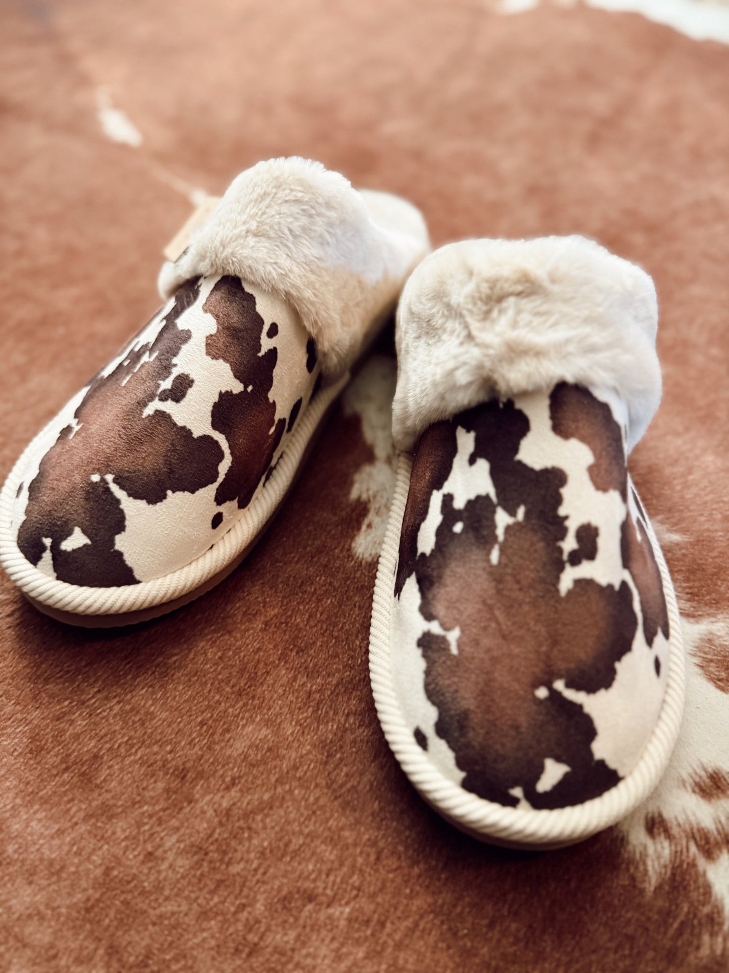 Plush Cow Print Print Slippers