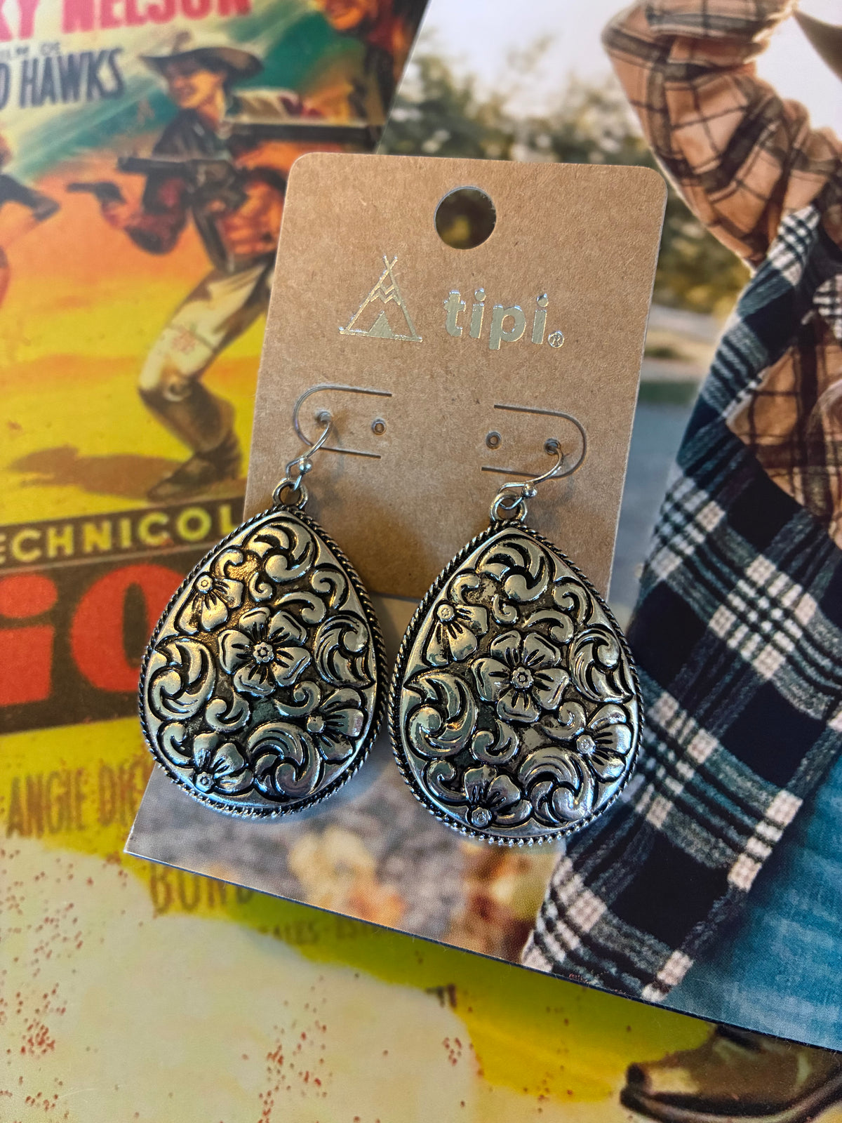 Western Teardrop Engraved Earrings