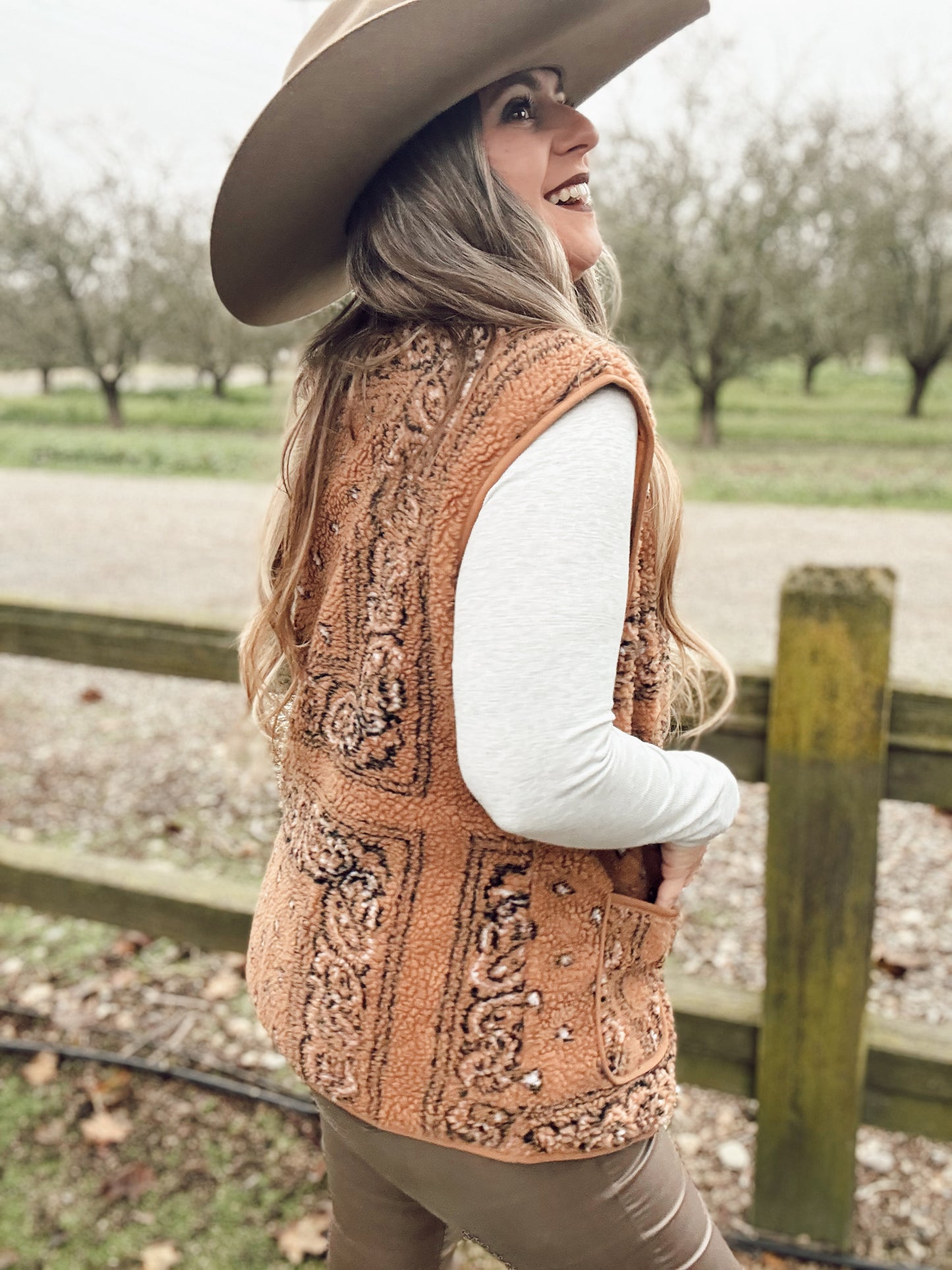 Sherpa Paisley Print Pocketed Vest