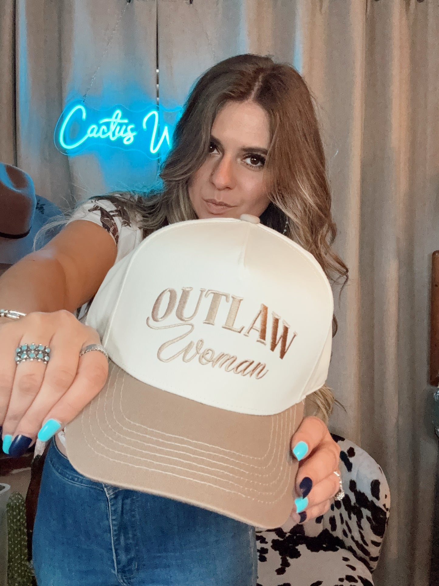 Outlaw Woman Hat