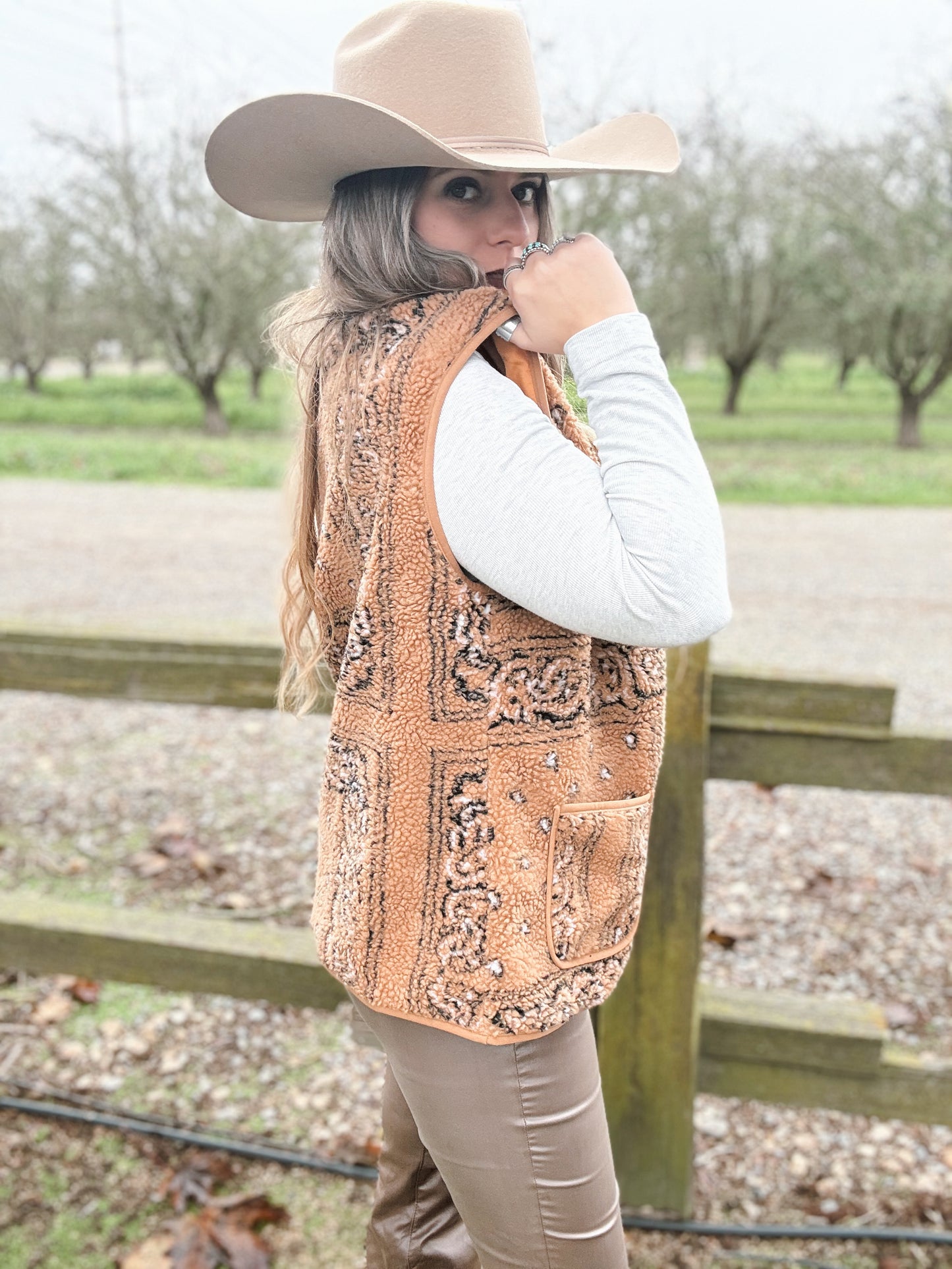 Sherpa Paisley Print Pocketed Vest