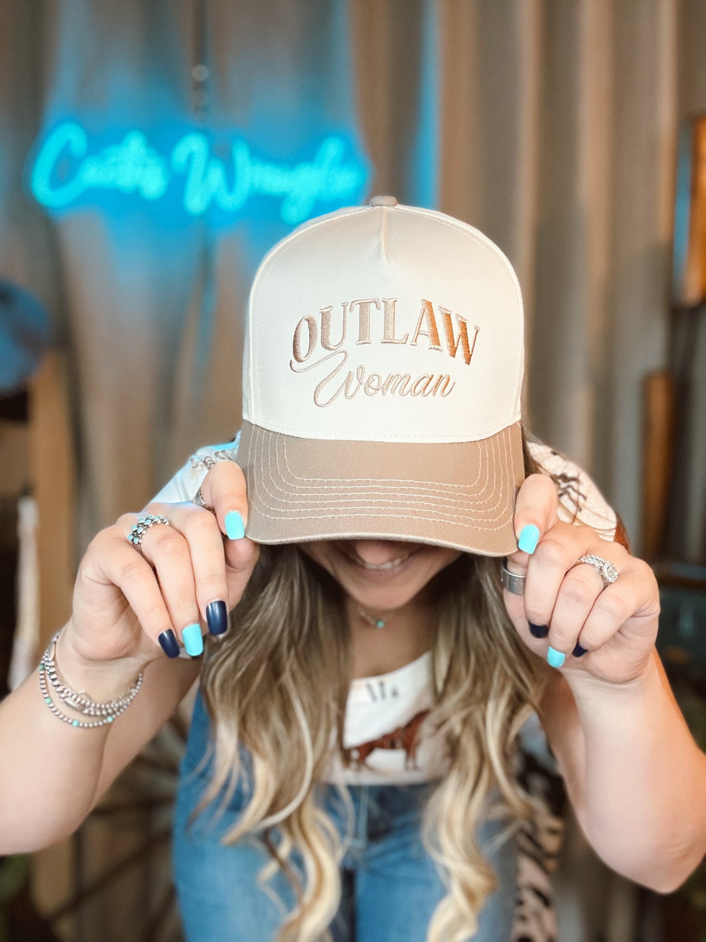 Outlaw Woman Hat