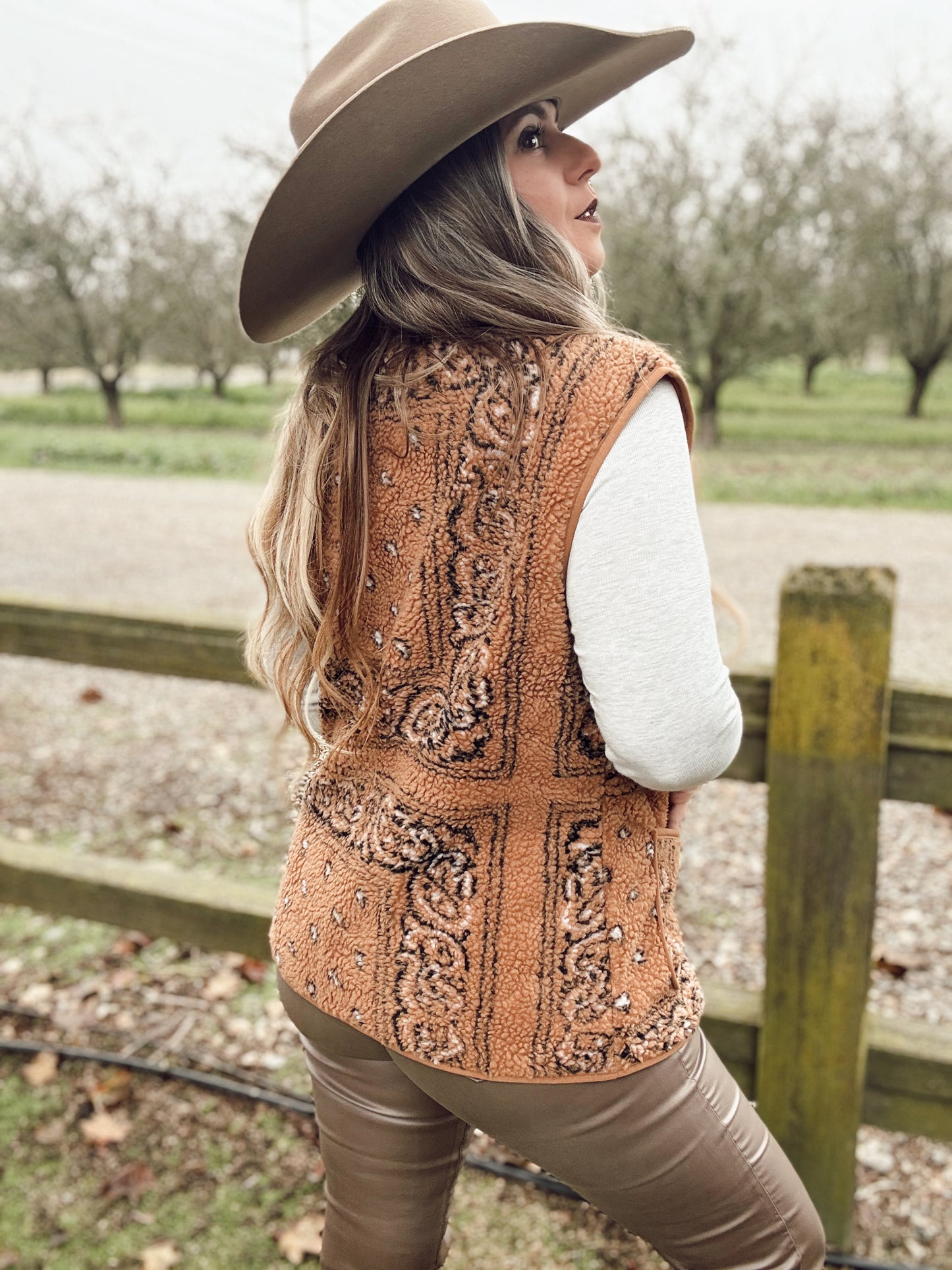 Sherpa Paisley Print Pocketed Vest