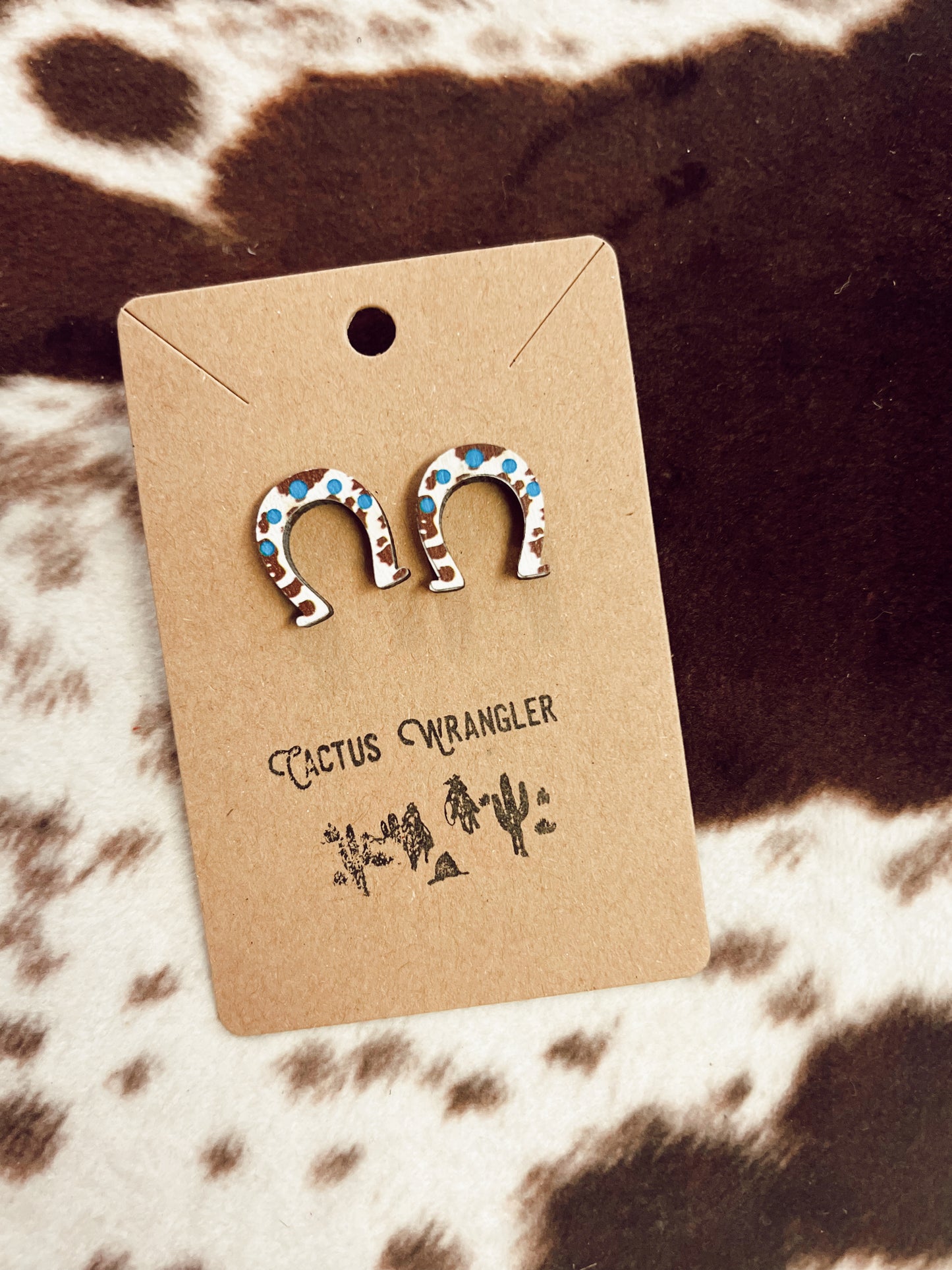 Horseshoe earrings